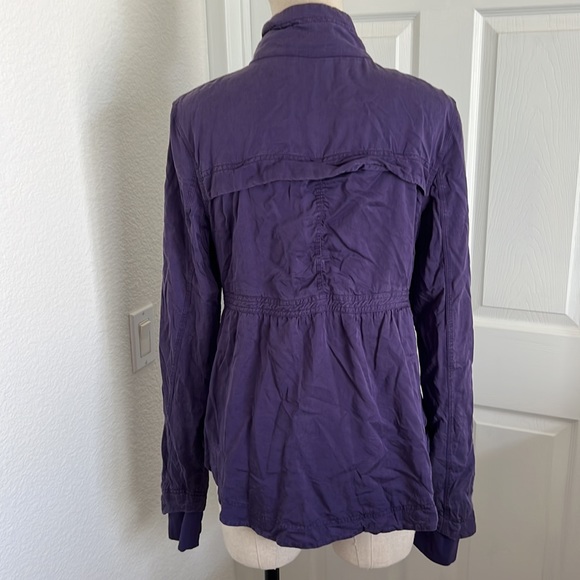 Lululemon reversible jacket - Picture 9 of 9